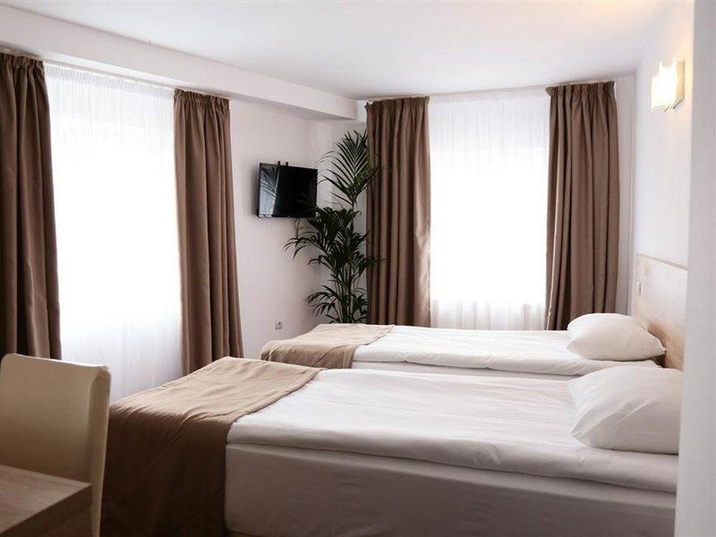 Hotel Apollonia براشوف المظهر الخارجي الصورة