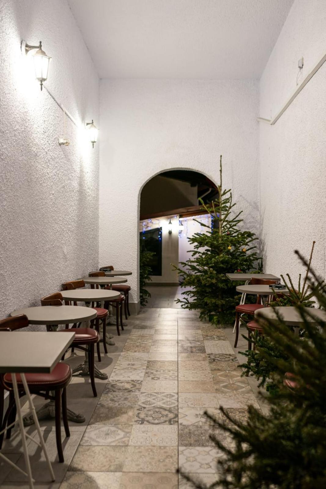 Hotel Apollonia براشوف المظهر الخارجي الصورة