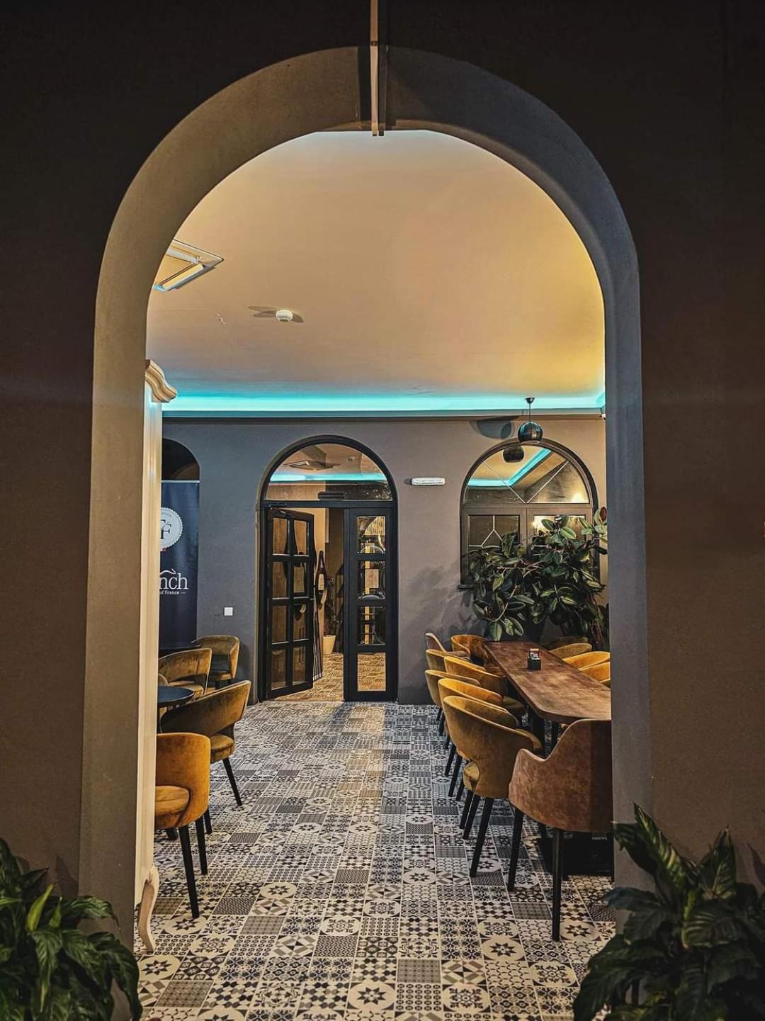 Hotel Apollonia براشوف المظهر الخارجي الصورة