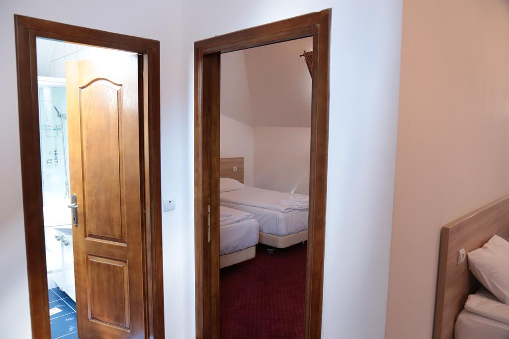 Hotel Apollonia براشوف المظهر الخارجي الصورة